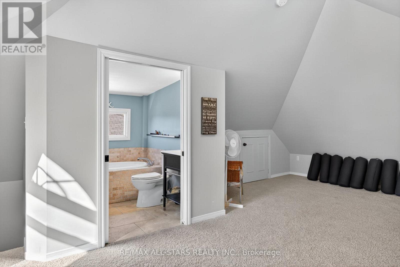 76 Wellington Street, Kawartha Lakes, Ontario  K9V 3N9 - Photo 31 - X12439326