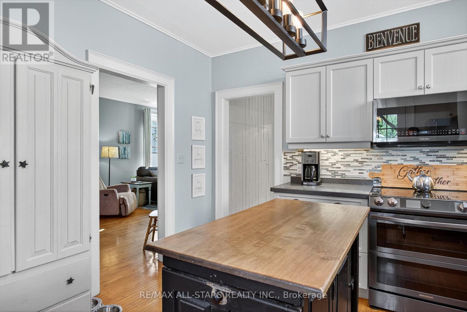 76 Wellington Street, Kawartha Lakes, Ontario  K9V 3N9 - Photo 15 - X12439326