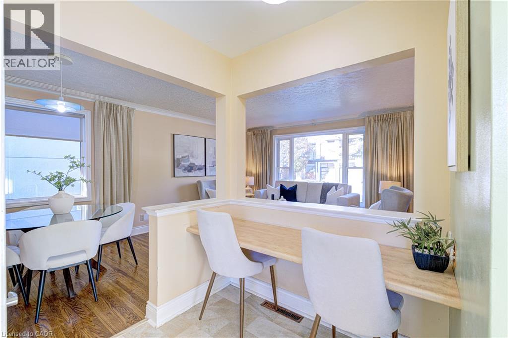 46 Woodlawn Avenue, Mississauga, Ontario  L5G 3K6 - Photo 4 - 40769055