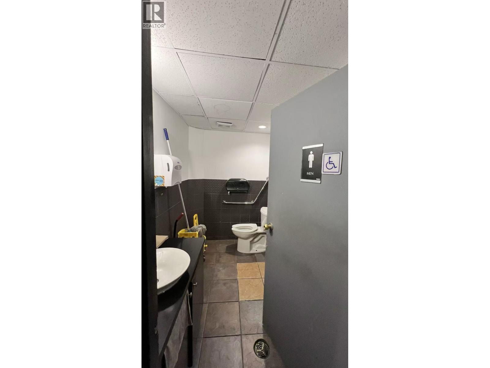 Unknown Address, ,     - Photo 15 - C8073065