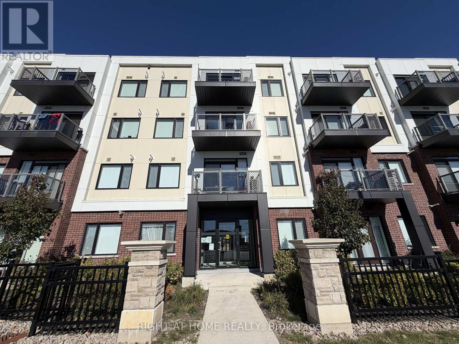 207 - 62 Sky Harbour Drive, Brampton, Ontario  L6Y 0C1 - Photo 2 - W12467526