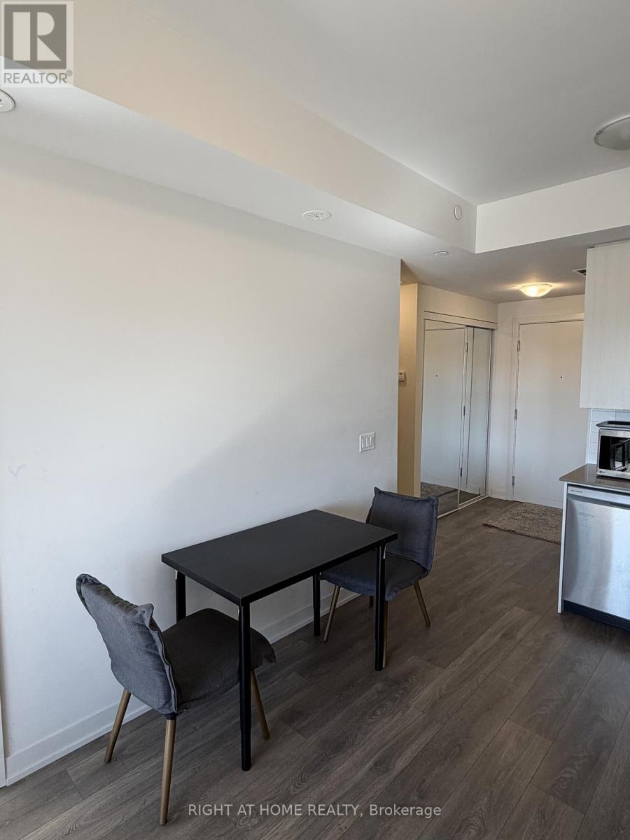 207 - 62 Sky Harbour Drive, Brampton, Ontario  L6Y 0C1 - Photo 8 - W12467526