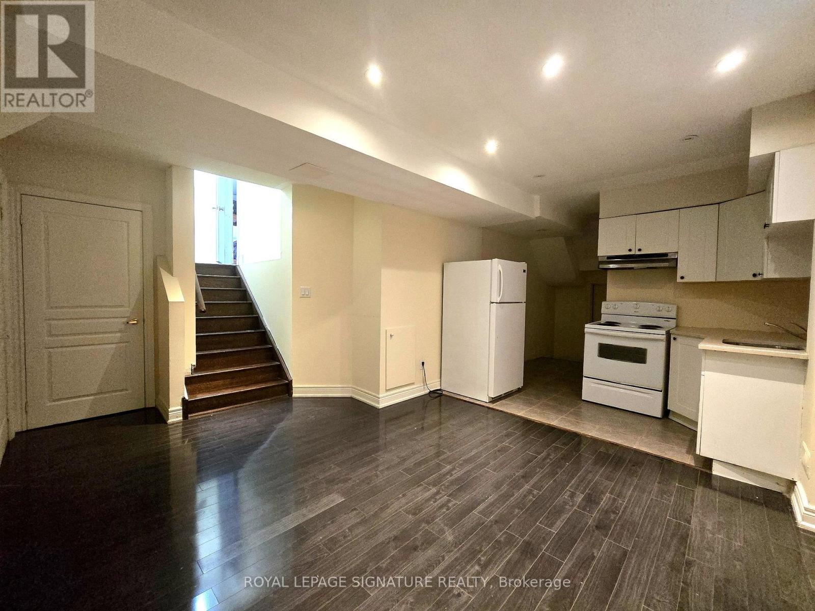 Bsmt - 3169 Goretti Place N, Mississauga, Ontario  L5M 0B7 - Photo 11 - W12467529