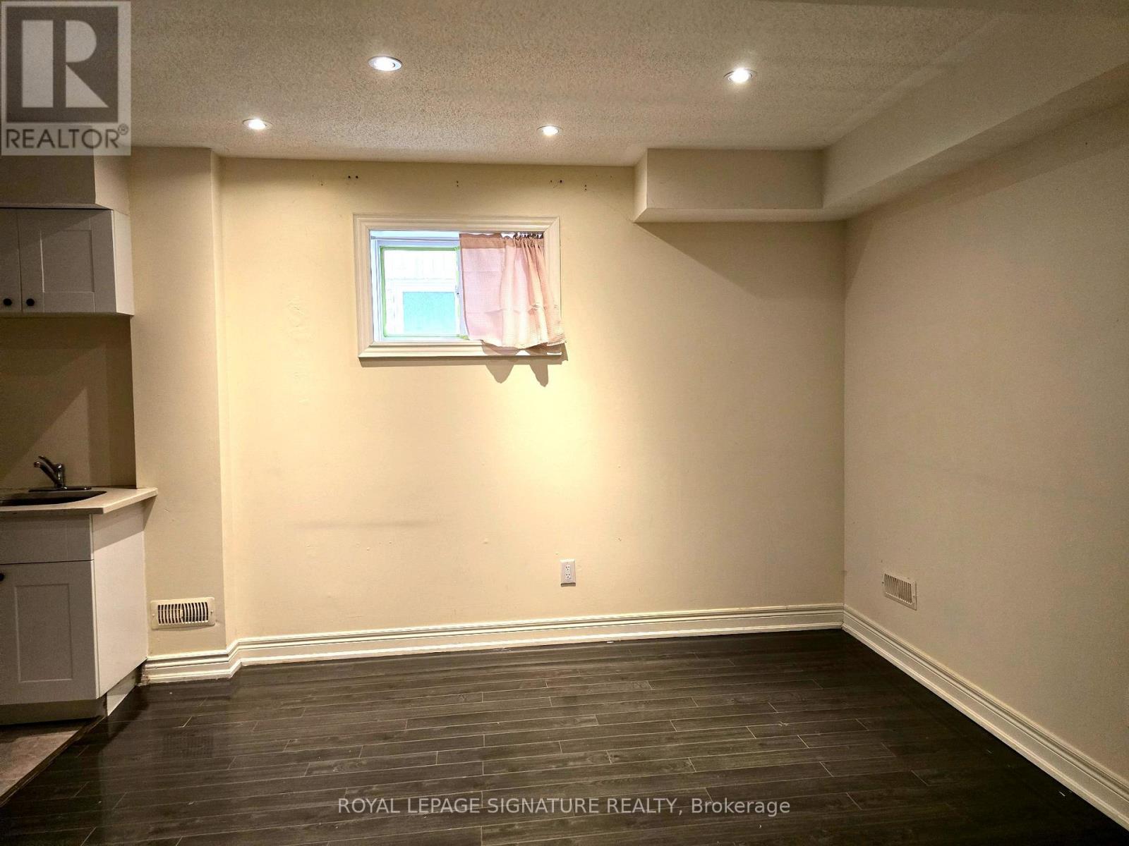 Bsmt - 3169 Goretti Place N, Mississauga, Ontario  L5M 0B7 - Photo 3 - W12467529