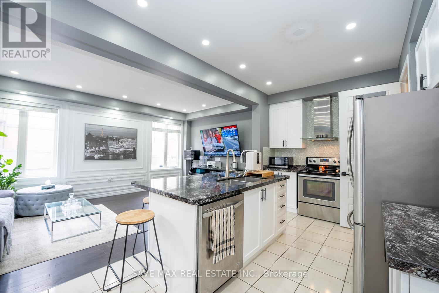 2 Billiter Road, Brampton, Ontario  L7A 4G8 - Photo 13 - W12467534