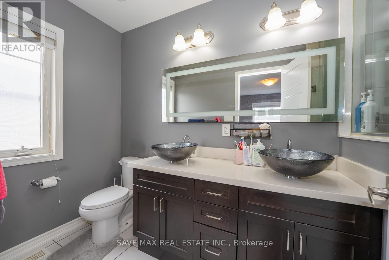 2 Billiter Road, Brampton, Ontario  L7A 4G8 - Photo 22 - W12467534