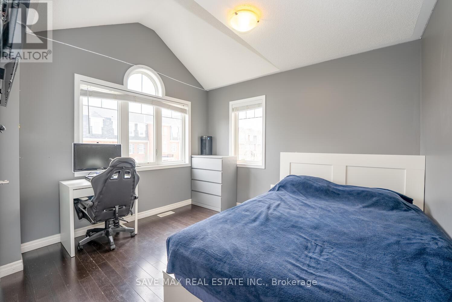 2 Billiter Road, Brampton, Ontario  L7A 4G8 - Photo 24 - W12467534