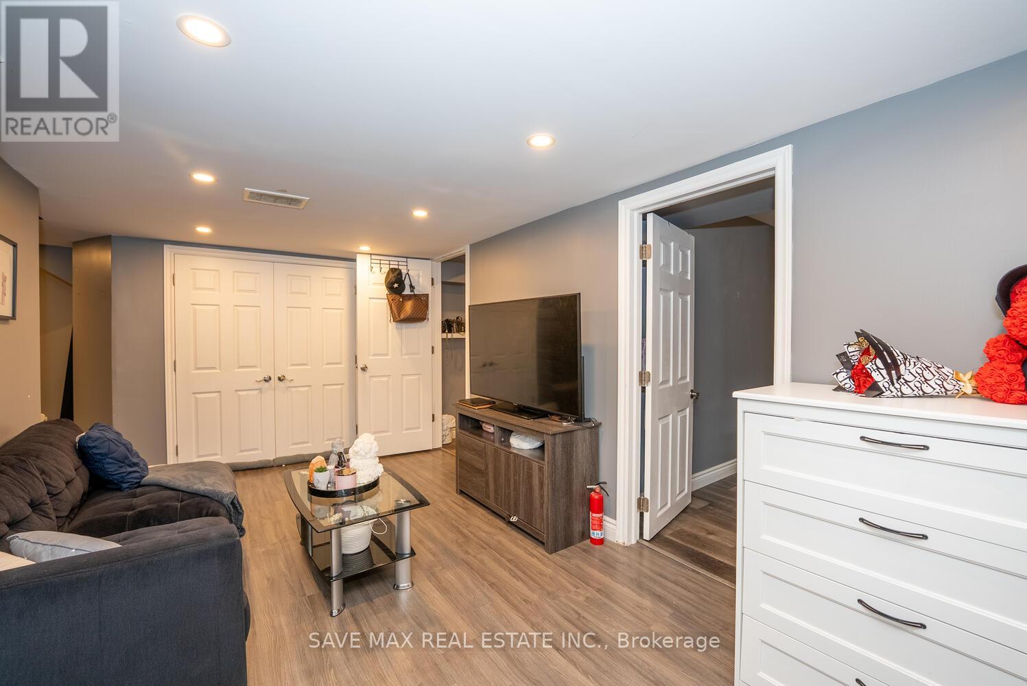 2 Billiter Road, Brampton, Ontario  L7A 4G8 - Photo 31 - W12467534