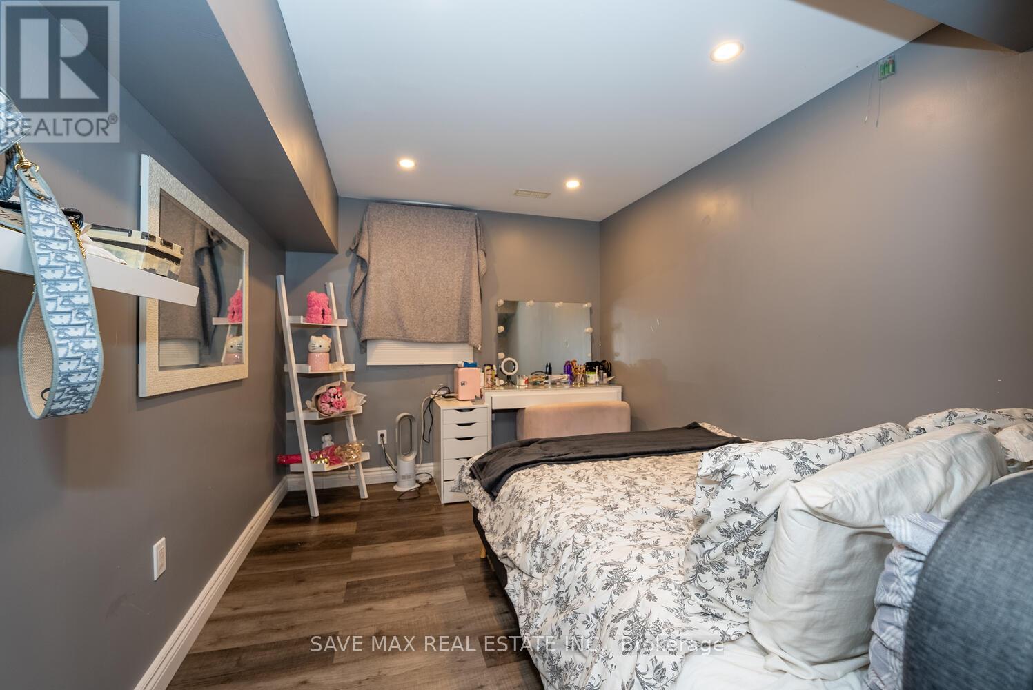 2 Billiter Road, Brampton, Ontario  L7A 4G8 - Photo 33 - W12467534