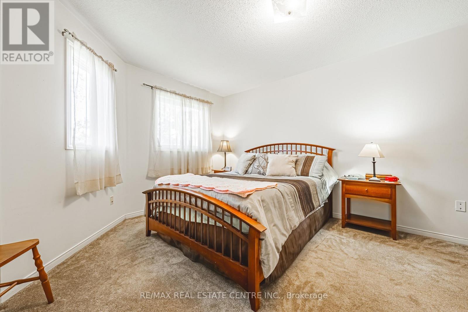 487 Taylor Crescent, Burlington, Ontario  L7L 6G2 - Photo 21 - W12467556