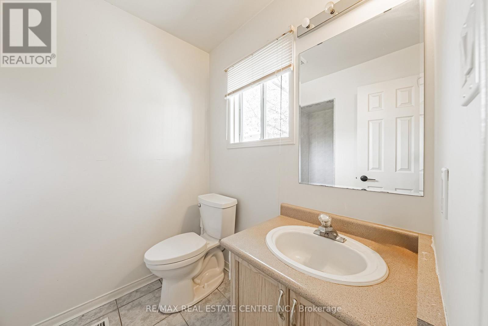 487 Taylor Crescent, Burlington, Ontario  L7L 6G2 - Photo 23 - W12467556