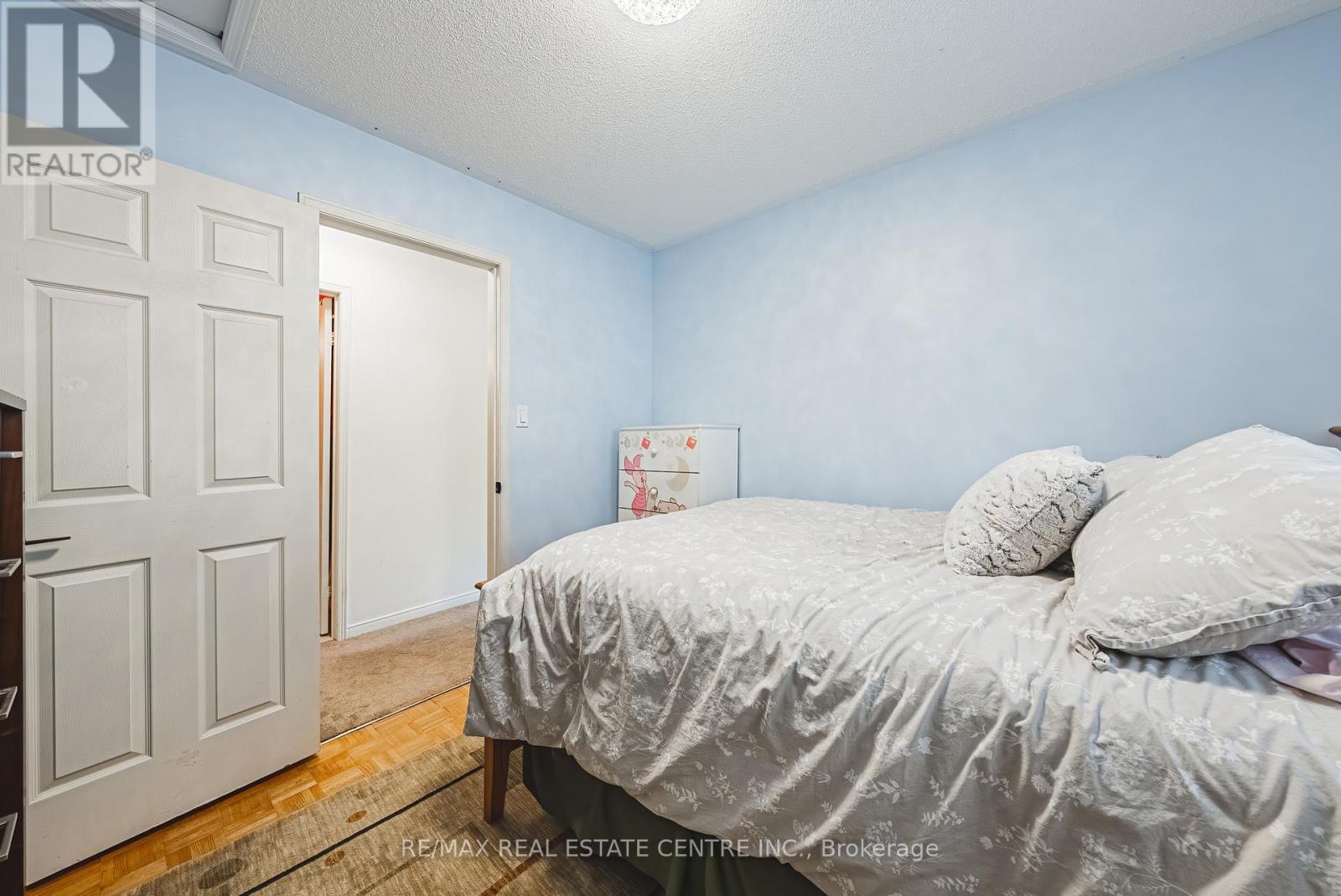 487 Taylor Crescent, Burlington, Ontario  L7L 6G2 - Photo 28 - W12467556