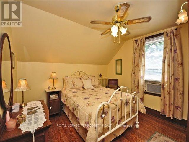 9 Alexander Street, Brampton, Ontario  L6V 1H7 - Photo 15 - W12467564