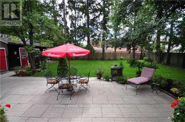 9 Alexander Street, Brampton, Ontario  L6V 1H7 - Photo 19 - W12467564