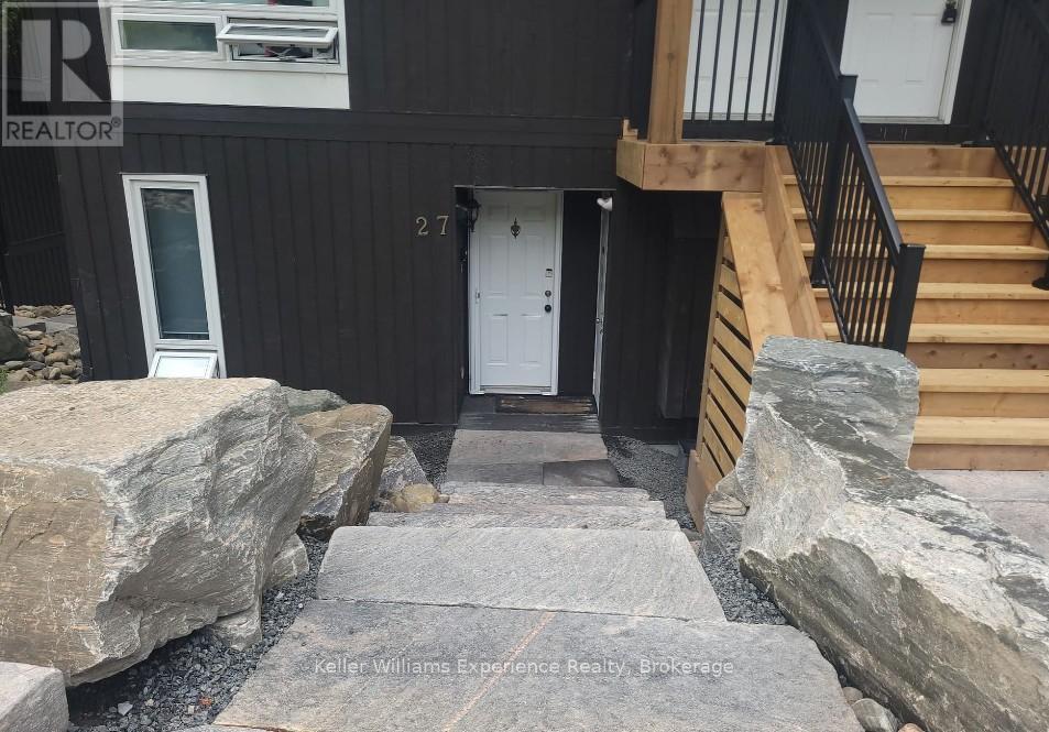 27 Turner Drive, Huntsville, Ontario  P1H 1A8 - Photo 2 - X12467585