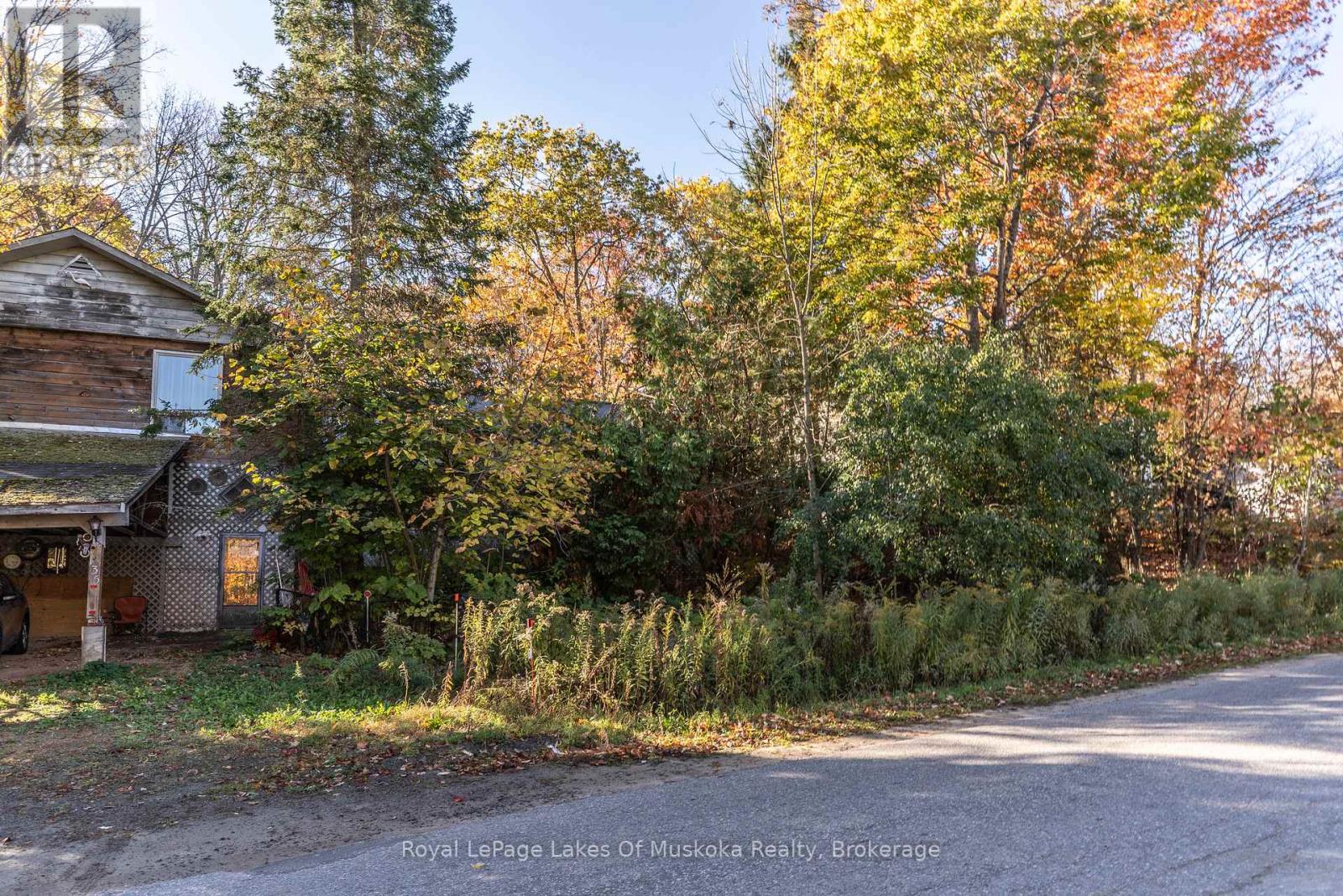 135 Musquash Road, Gravenhurst, Ontario  P1P 0E3 - Photo 3 - X12467594