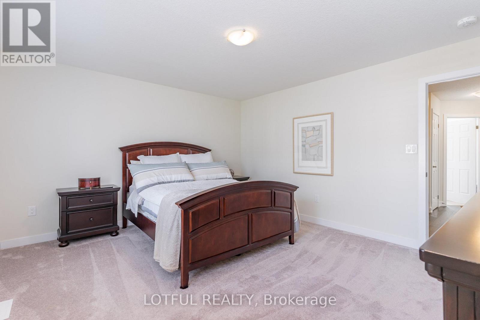 82 Lilac Circle, Haldimand, Ontario  N3W 0H6 - Photo 23 - X12467574