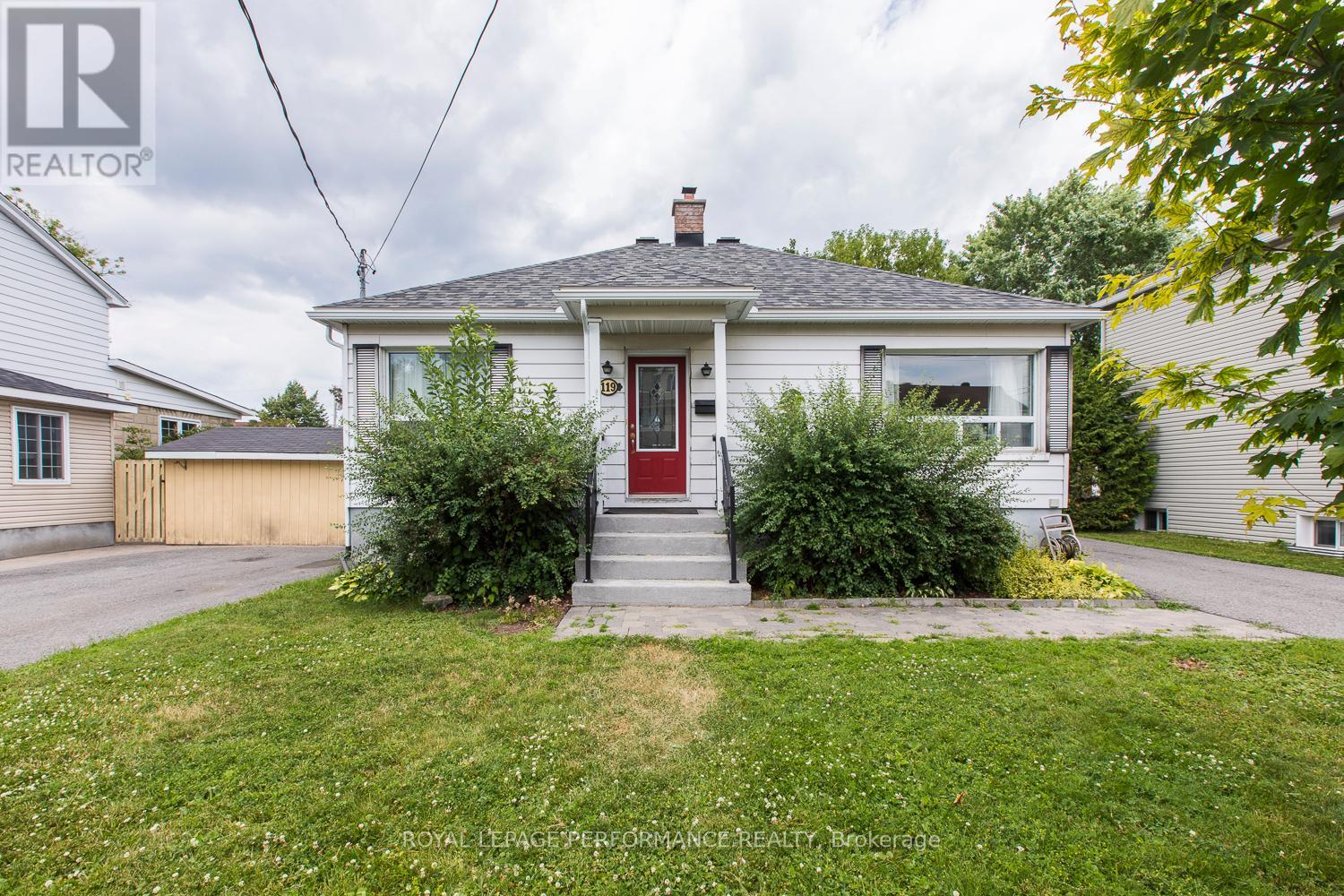 119 GLYNN AVENUE, Ottawa, Ontario