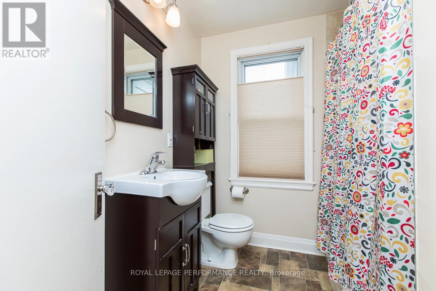 119 Glynn Avenue, Ottawa, Ontario  K1K 1S7 - Photo 7 - X12467598