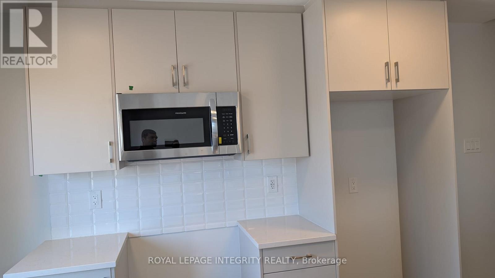 7 - 101 Glenroy Gilbert Drive, Ottawa, Ontario  K2J 5G3 - Photo 6 - X12467603