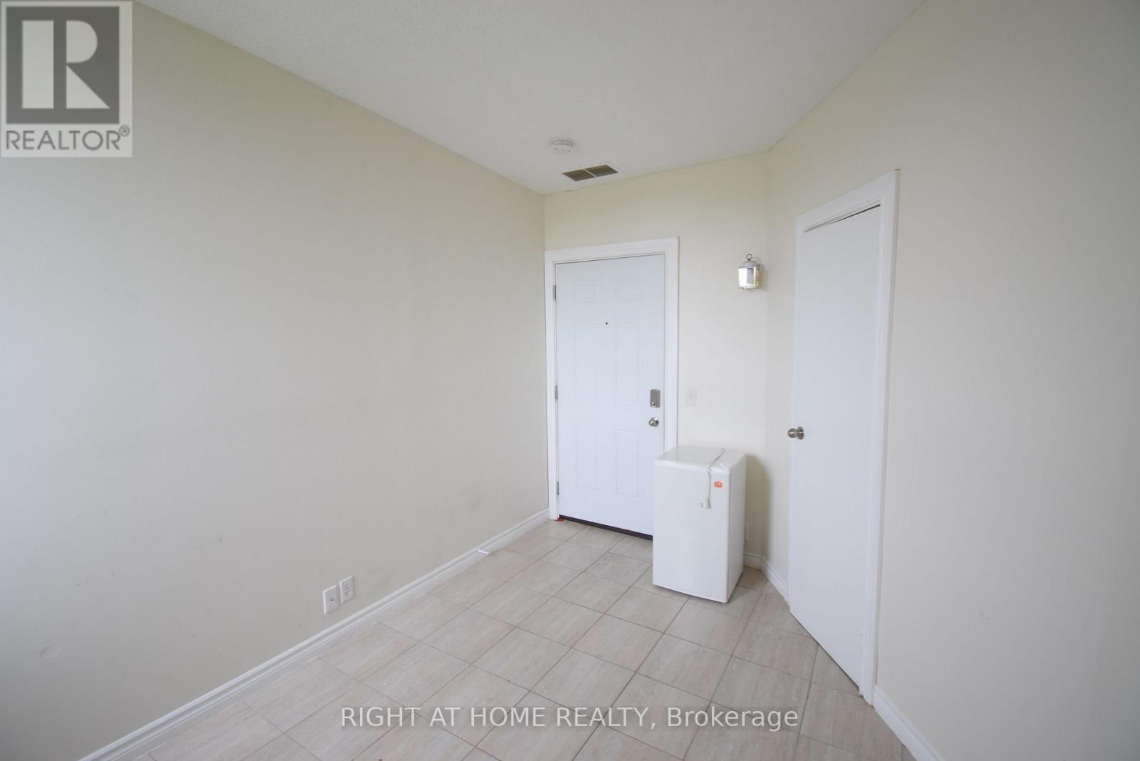 12 - 279 Drouillard Road, Windsor, Ontario  N8Y 2P4 - Photo 11 - X12467554