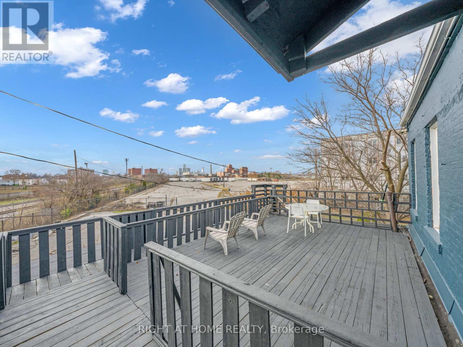 12 - 279 Drouillard Road, Windsor, Ontario  N8Y 2P4 - Photo 22 - X12467554
