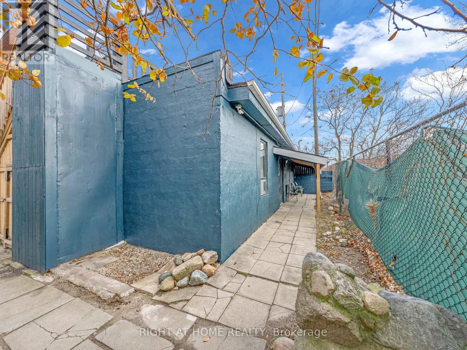 12 - 279 Drouillard Road, Windsor, Ontario  N8Y 2P4 - Photo 27 - X12467554