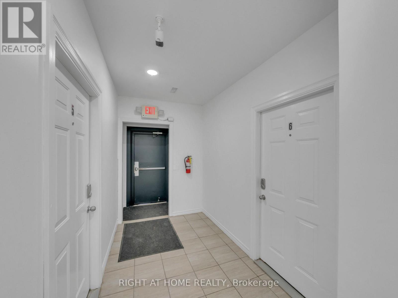 12 - 279 Drouillard Road, Windsor, Ontario  N8Y 2P4 - Photo 4 - X12467554