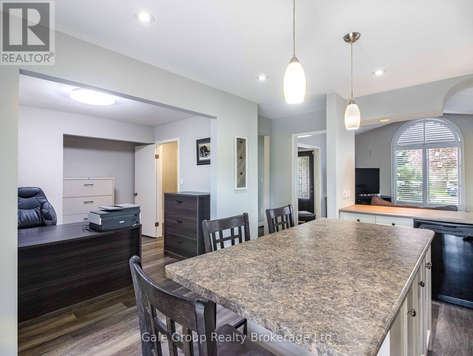 55 Sioux Crescent, Woodstock, Ontario  N4T 1G3 - Photo 10 - X12467624