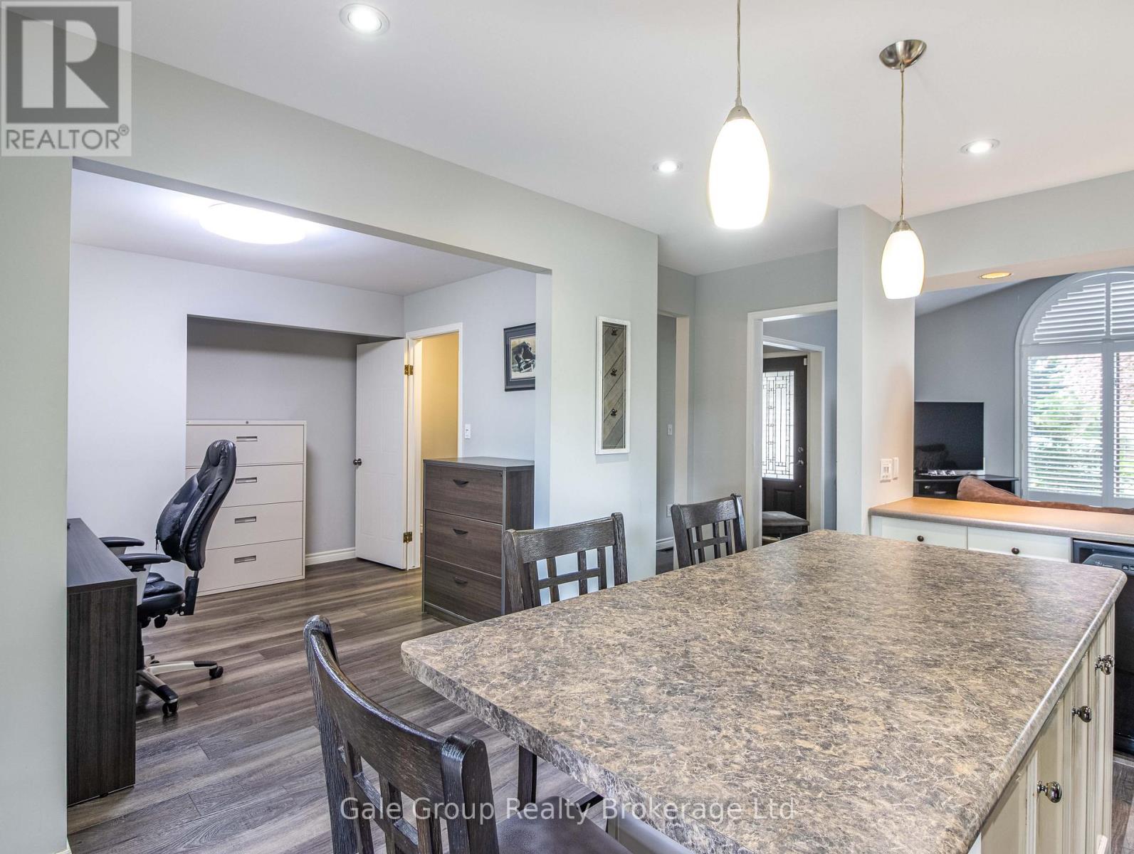 55 Sioux Crescent, Woodstock, Ontario  N4T 1G3 - Photo 13 - X12467624