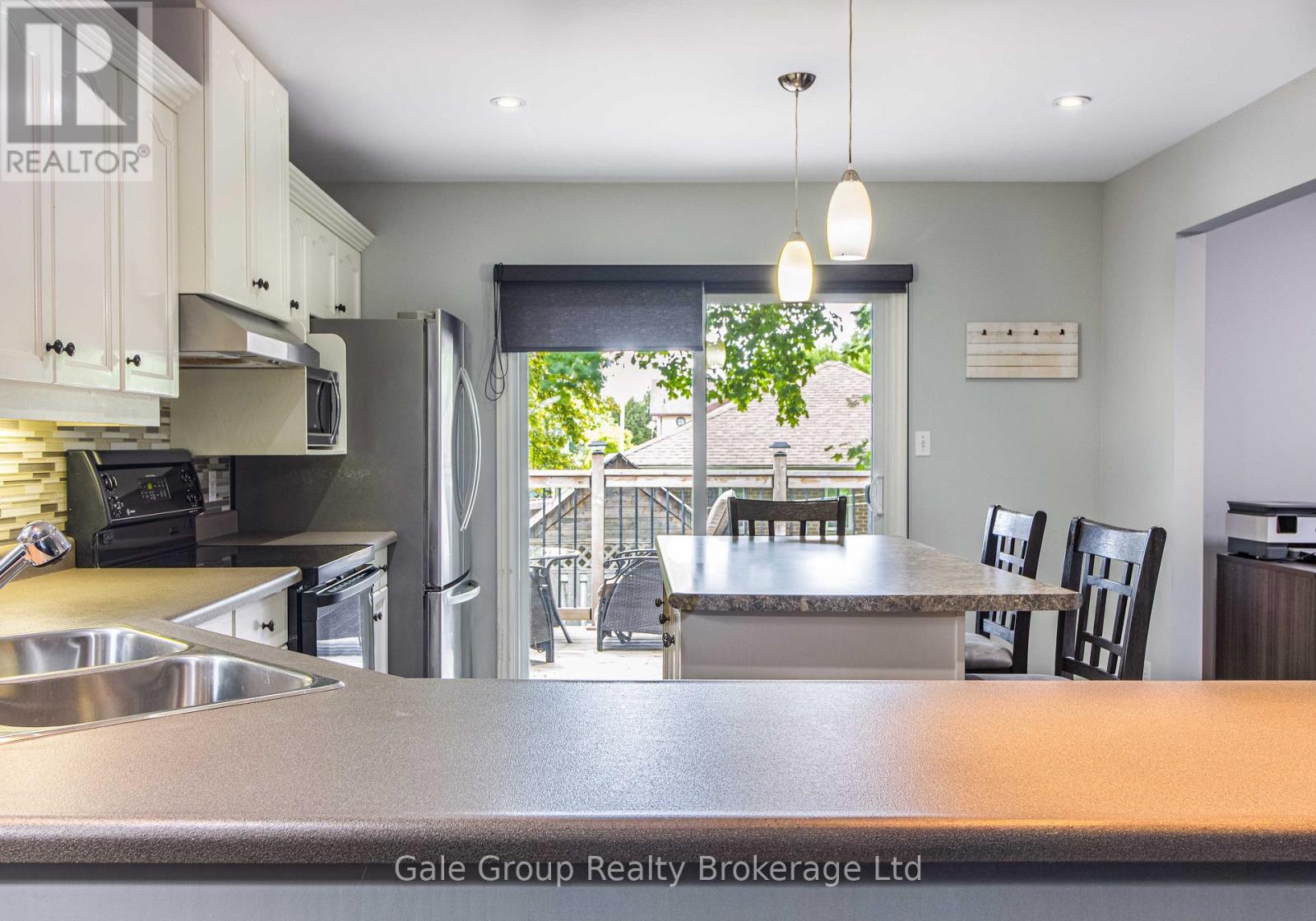 55 Sioux Crescent, Woodstock, Ontario  N4T 1G3 - Photo 14 - X12467624