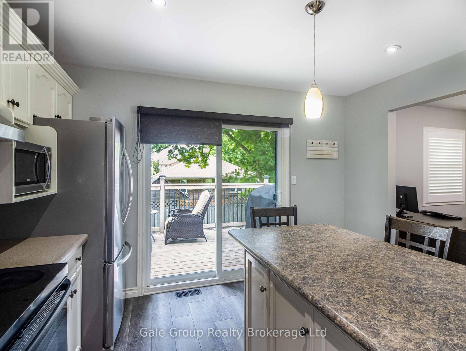 55 Sioux Crescent, Woodstock, Ontario  N4T 1G3 - Photo 6 - X12467624