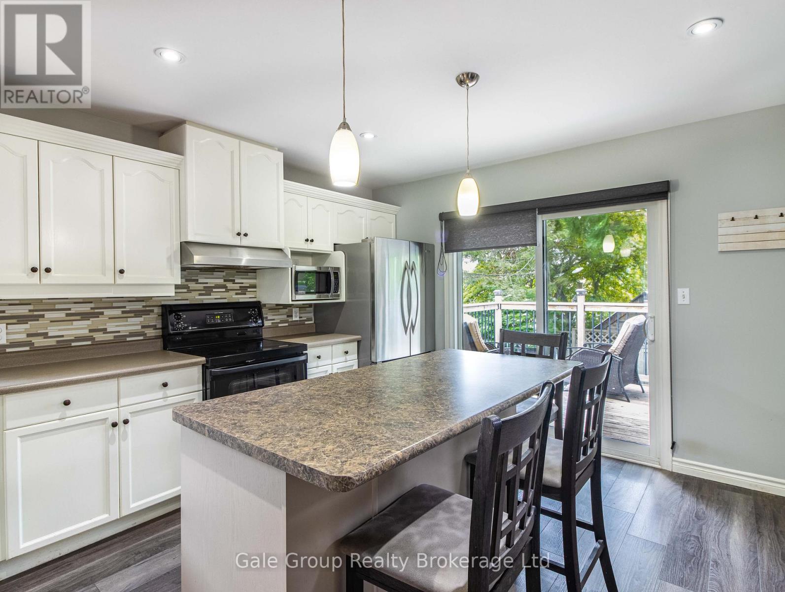 55 Sioux Crescent, Woodstock, Ontario  N4T 1G3 - Photo 8 - X12467624