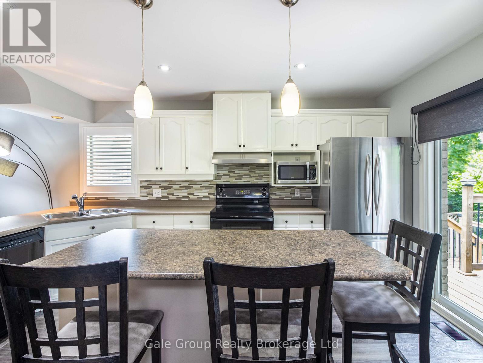 55 Sioux Crescent, Woodstock, Ontario  N4T 1G3 - Photo 9 - X12467624