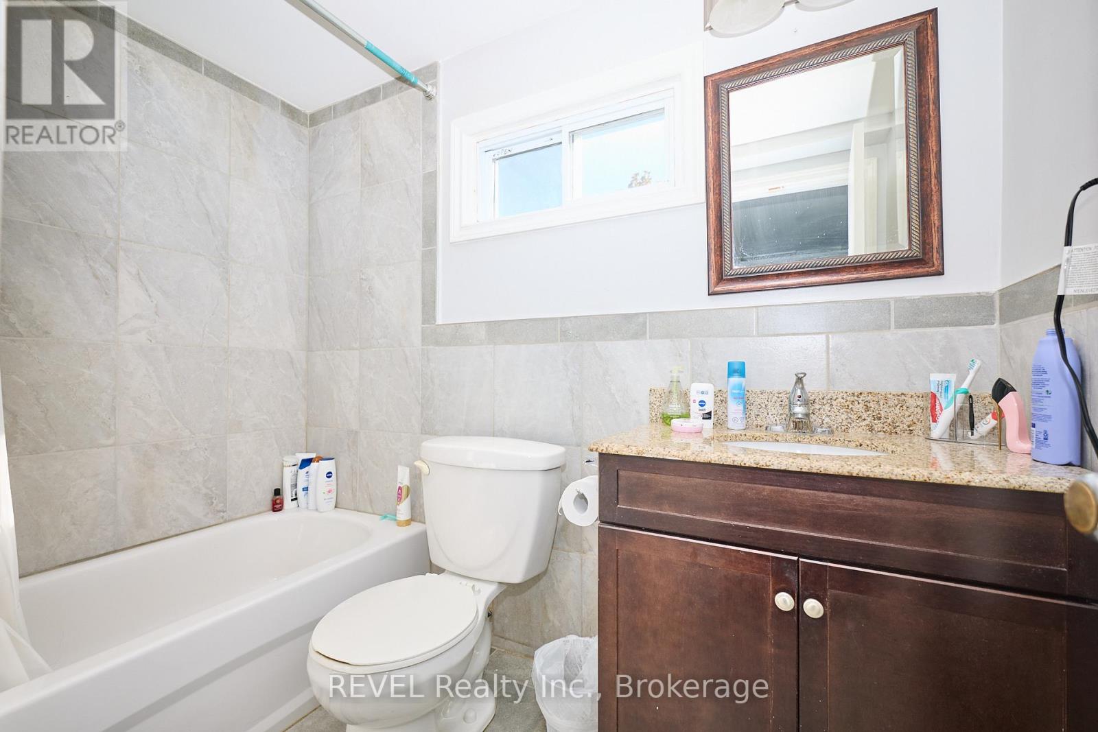 49 Cohoe Street, Welland, Ontario  L3B 3V2 - Photo 22 - X12467580