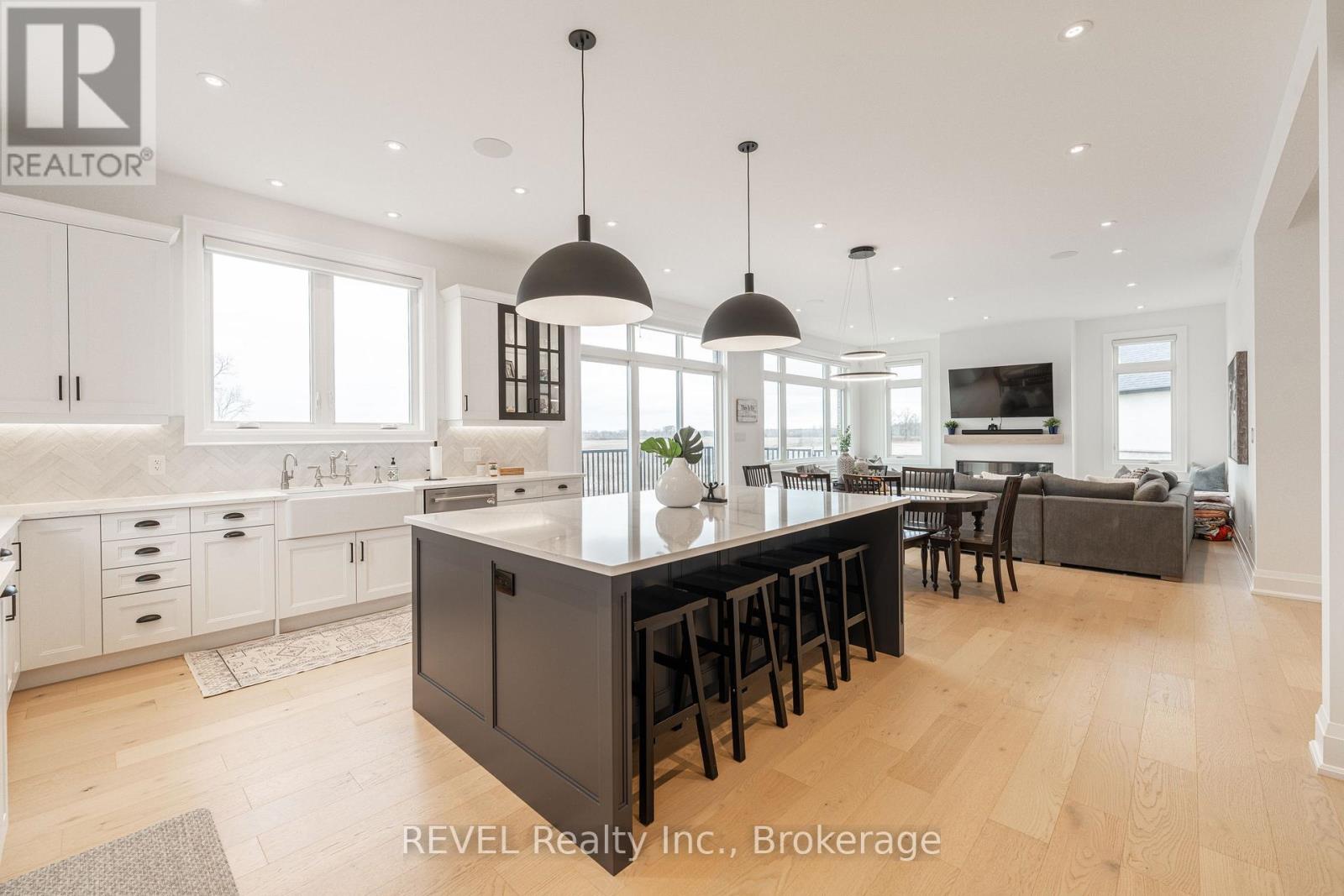 7515 Sherrilee Crescent, Niagara Falls, Ontario  L2H 3T4 - Photo 11 - X12467586