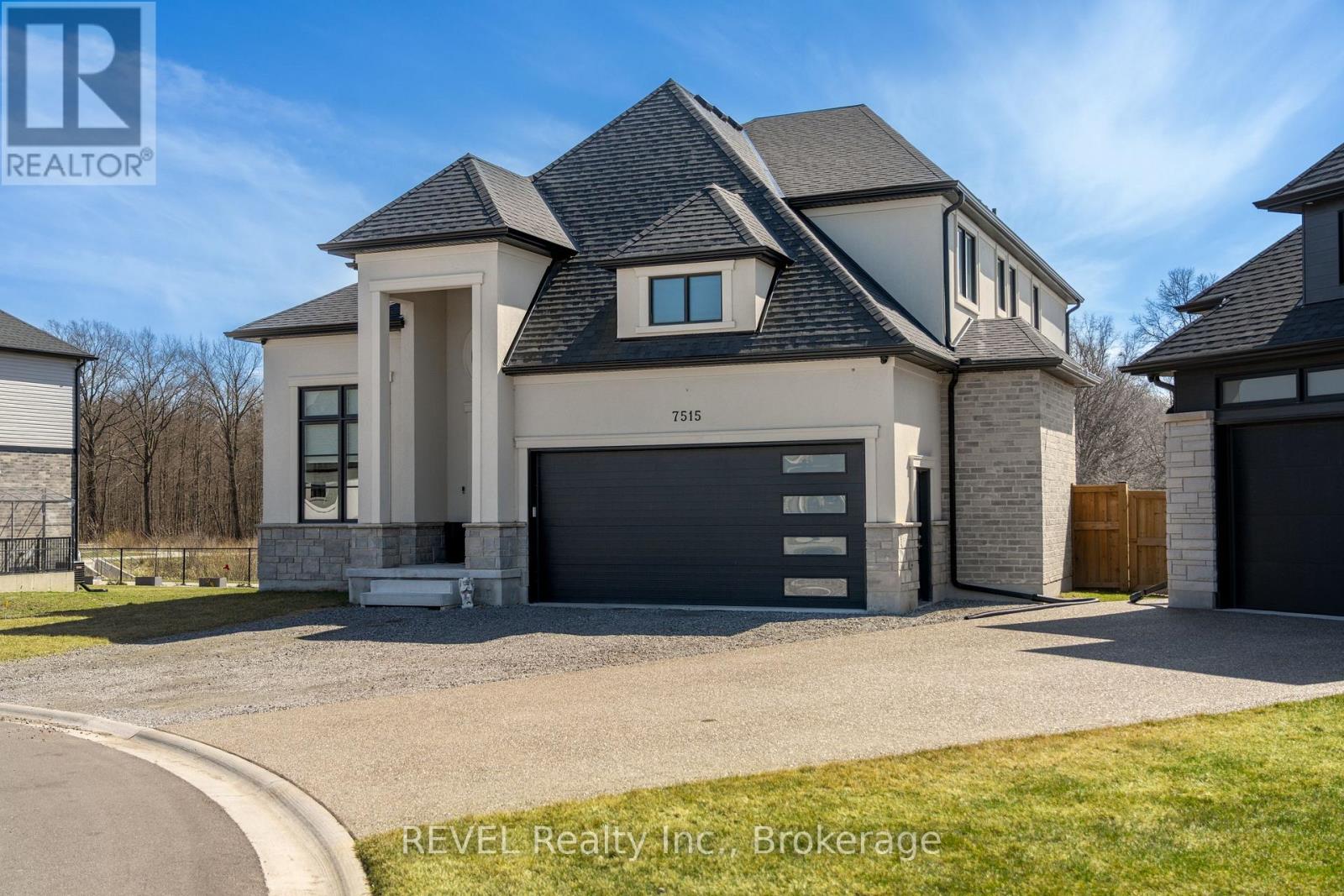 7515 Sherrilee Crescent, Niagara Falls, Ontario  L2H 3T4 - Photo 2 - X12467586