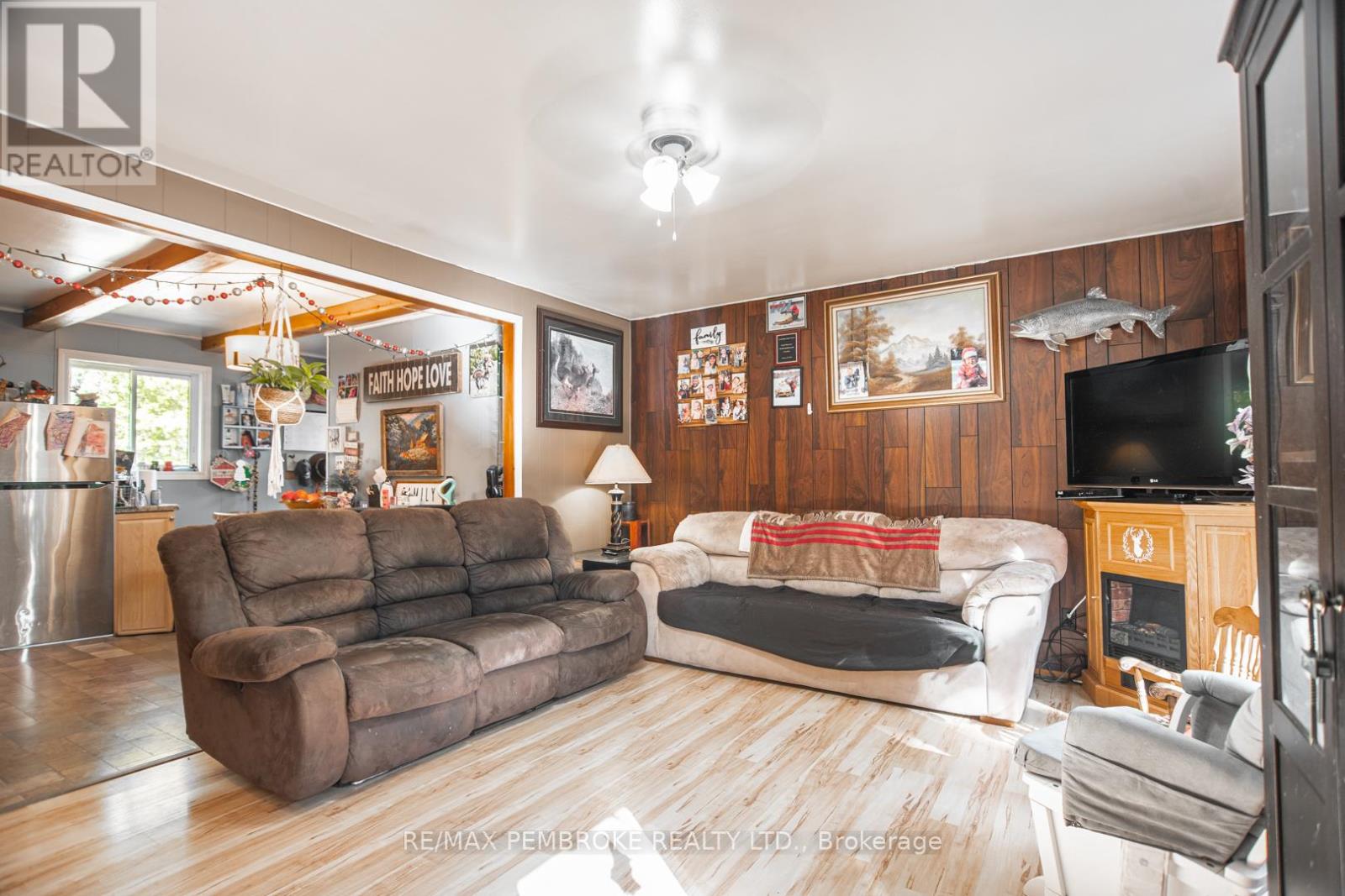 1822 Ruby Road, Bonnechere Valley, Ontario  K0J 2A0 - Photo 3 - X12467572