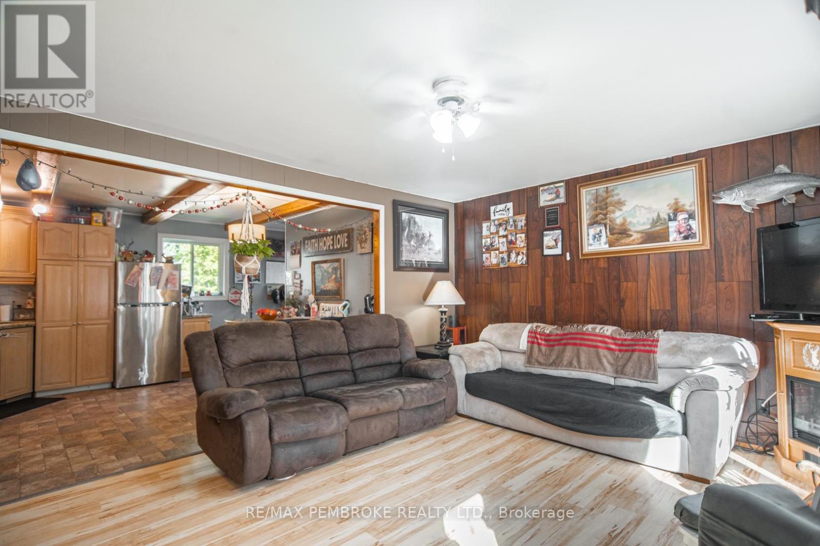 1822 Ruby Road, Bonnechere Valley, Ontario  K0J 2A0 - Photo 5 - X12467572
