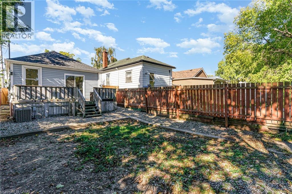 97 East 31st Street, Hamilton, Ontario  L8V 3N9 - Photo 21 - 40779955