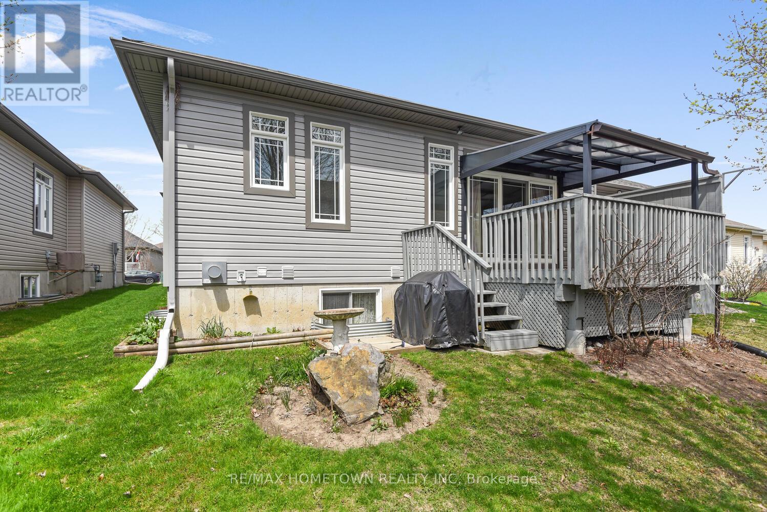 427 Brock Street, Brockville, Ontario  K6V 7H9 - Photo 2 - X12467578