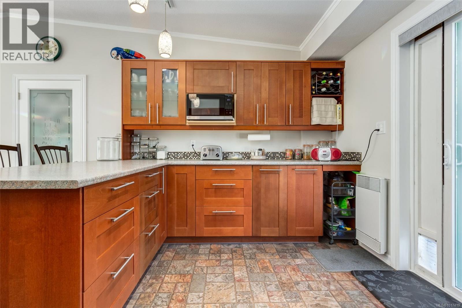 3740 Elworthy Pl, Nanaimo, British Columbia  V9T 5W3 - Photo 6 - 1017419