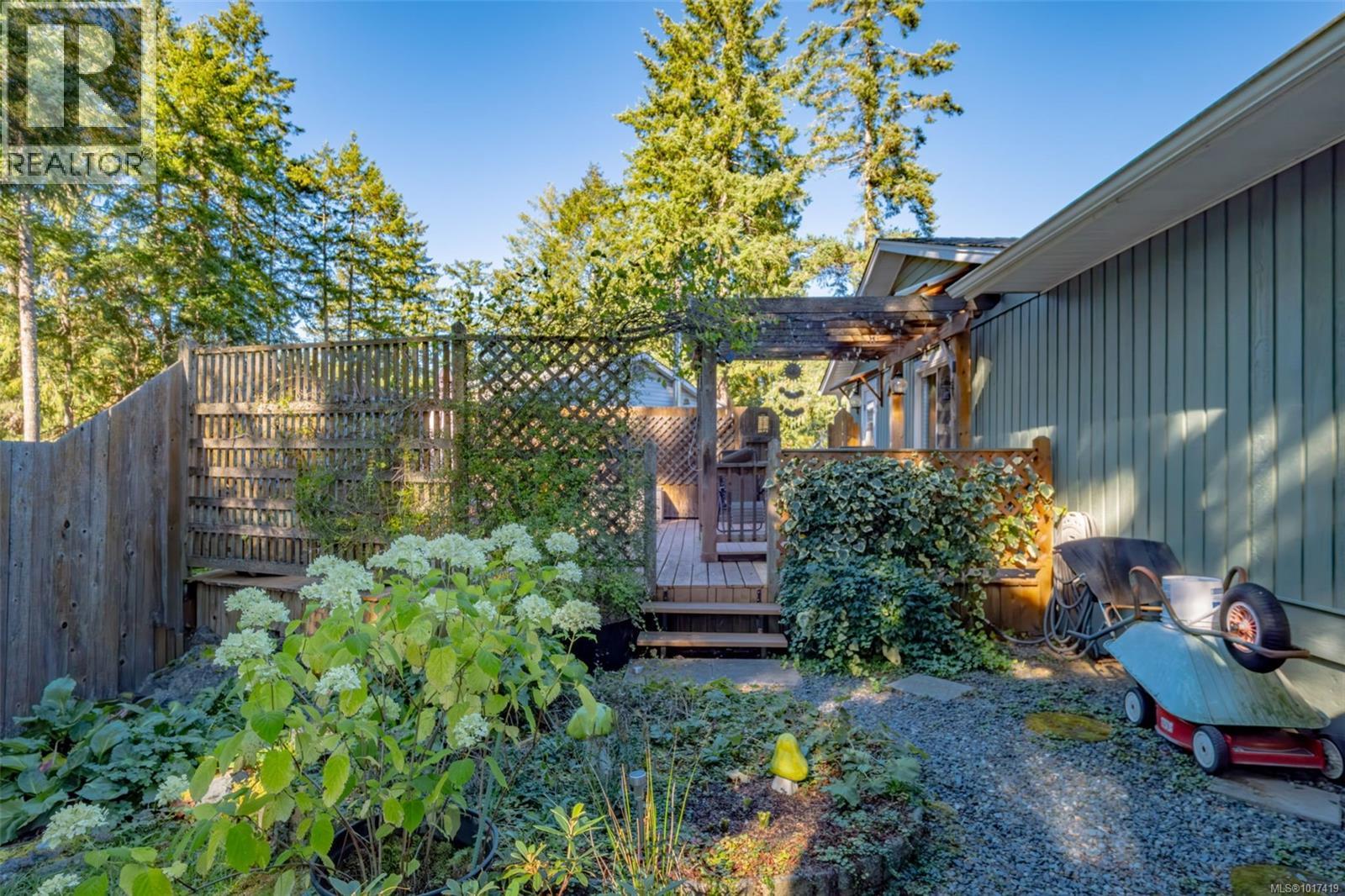 3740 Elworthy Pl, Nanaimo, British Columbia  V9T 5W3 - Photo 36 - 1017419