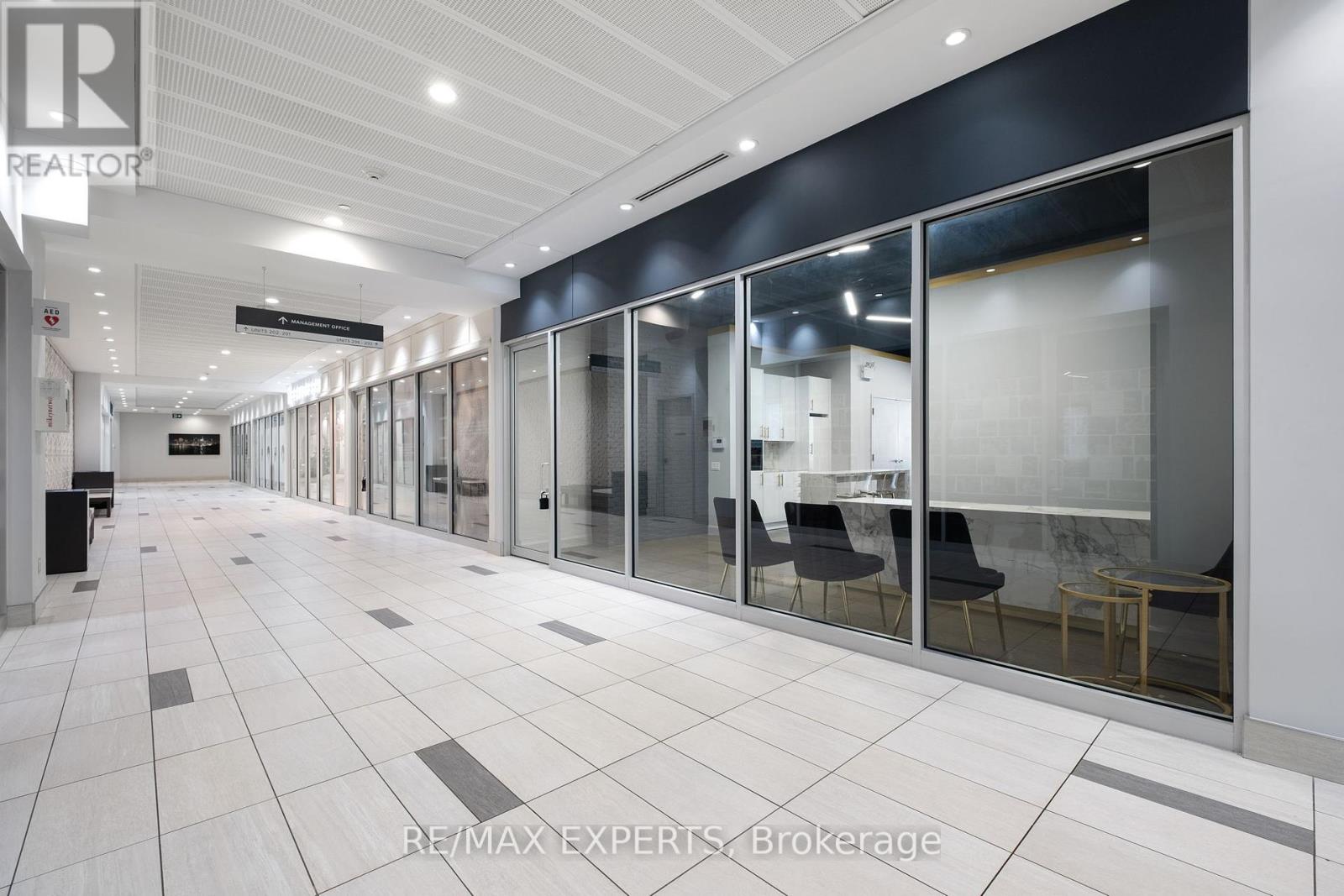 207 - 7777 Weston Road, Vaughan, Ontario  L4L 0G9 - Photo 6 - N12465053