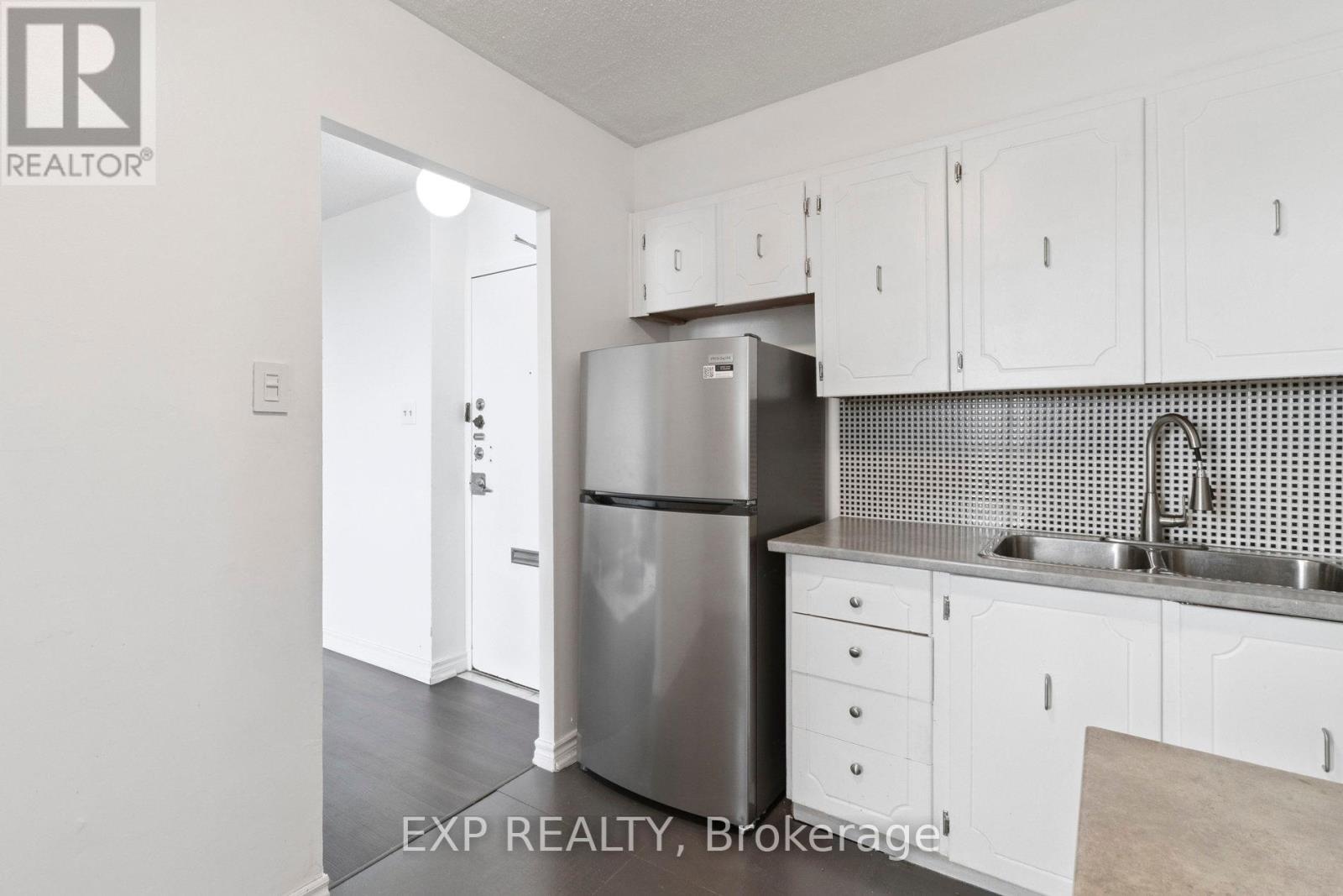 1101 - 5 Parkway Forest Drive, Toronto, Ontario  M2J 1L2 - Photo 13 - C12466286
