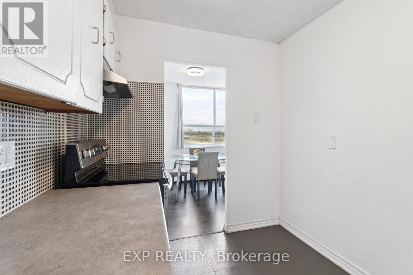 1101 - 5 Parkway Forest Drive, Toronto, Ontario  M2J 1L2 - Photo 17 - C12466286