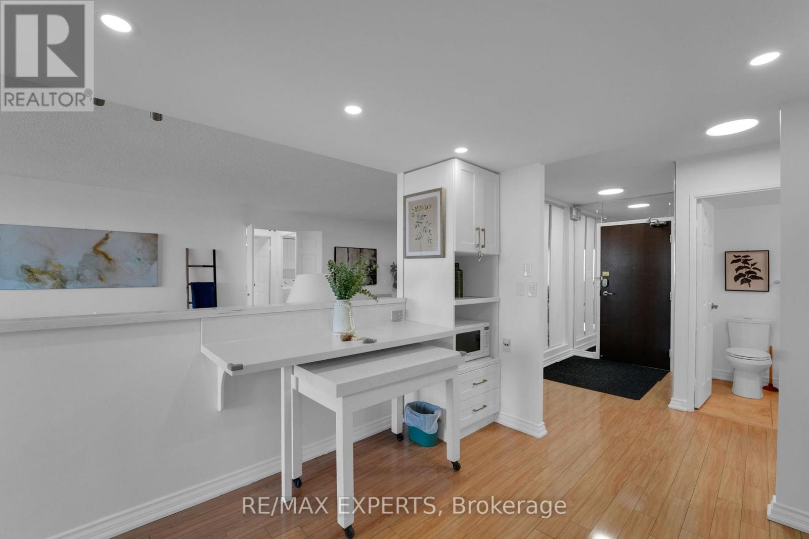 1811 - 2350 Bridletowne Circle, Toronto, Ontario  M1W 3E6 - Photo 4 - E12465656