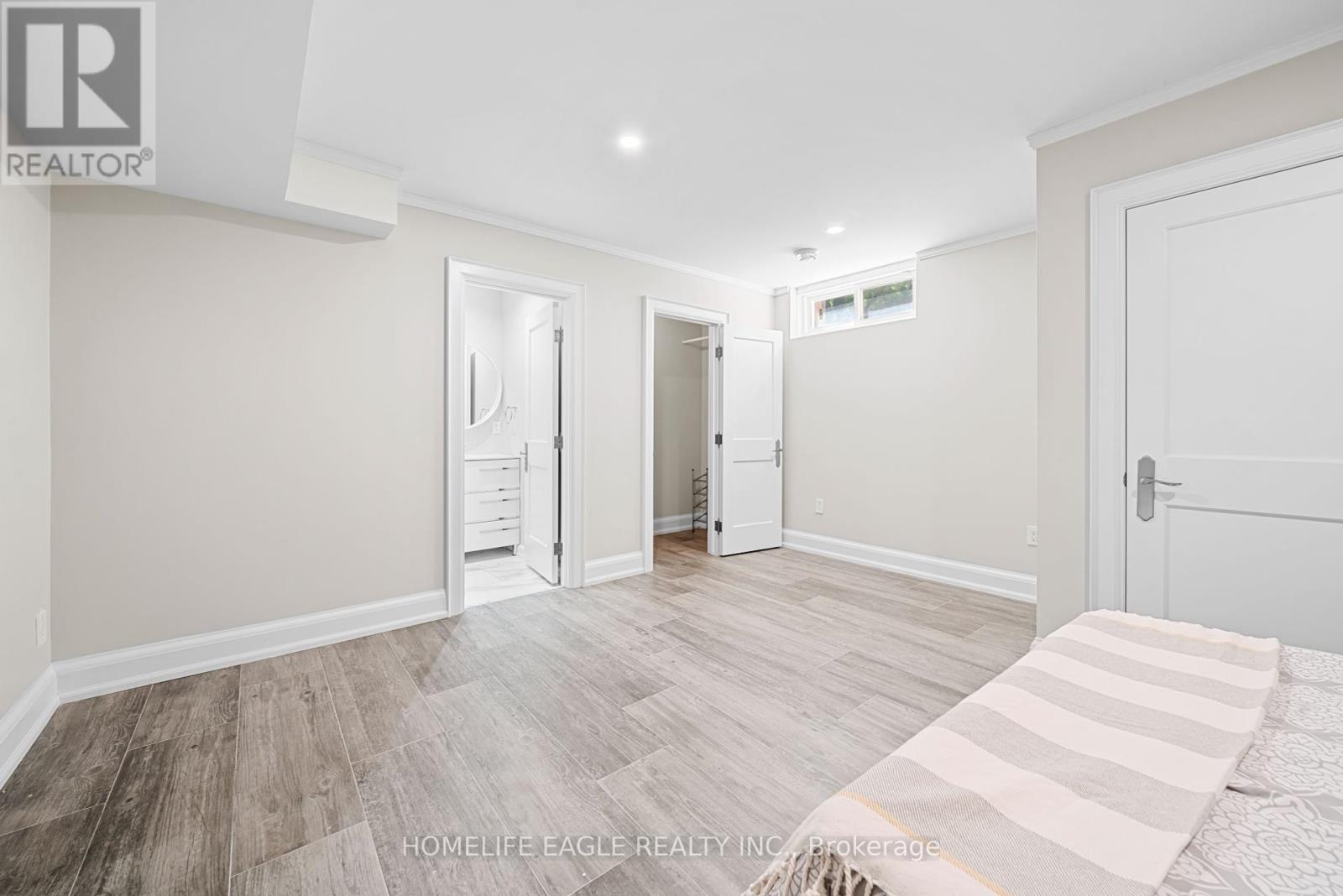 31 Modesto Gardens, Vaughan, Ontario  L4L 8C9 - Photo 28 - N12466296
