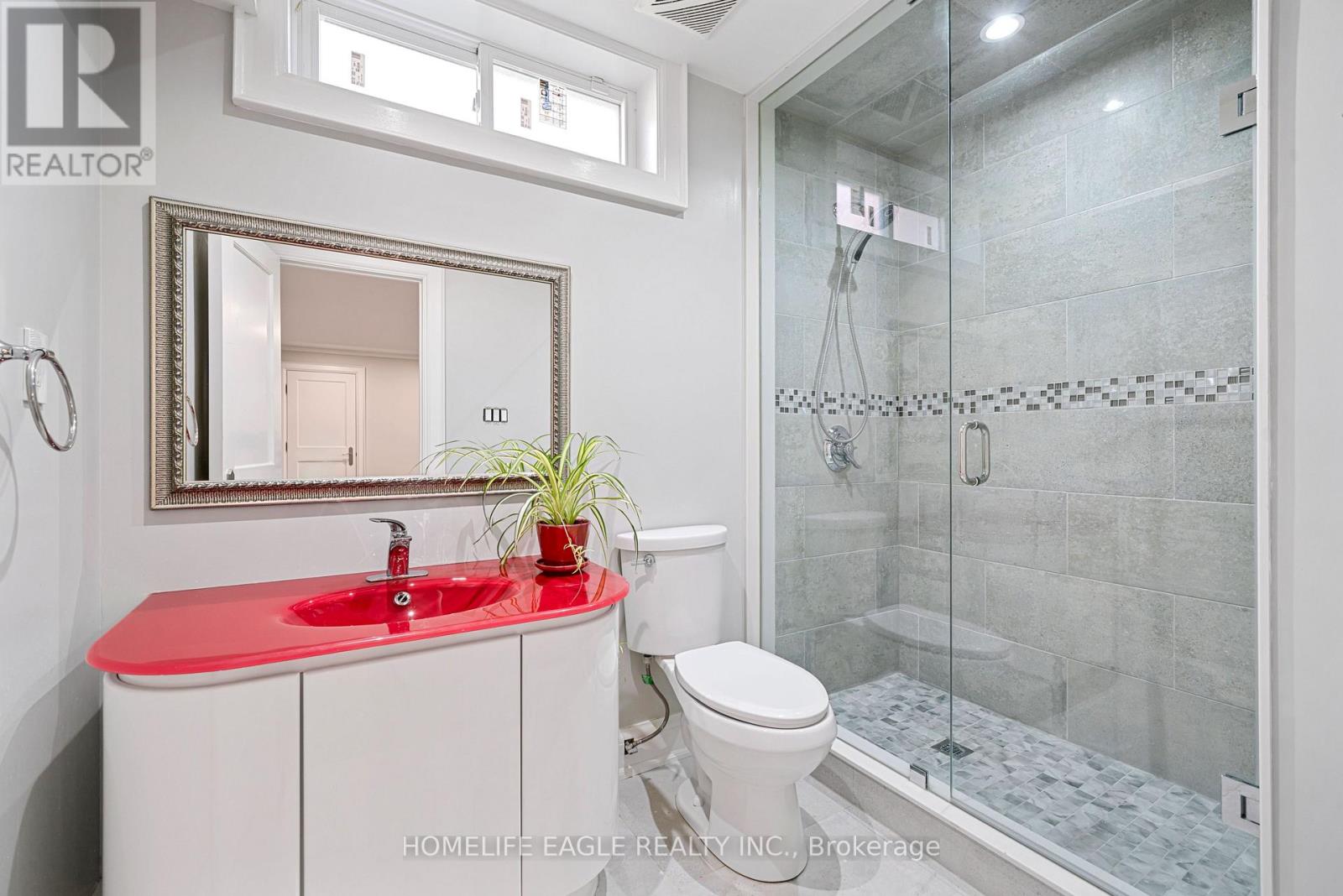 31 Modesto Gardens, Vaughan, Ontario  L4L 8C9 - Photo 31 - N12466296