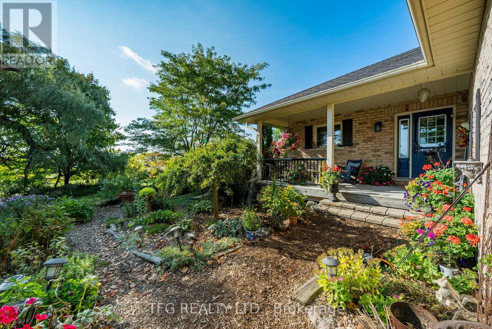 996 Third Line, Otonabee-South Monaghan, Ontario  K0L 1B0 - Photo 5 - X12467203